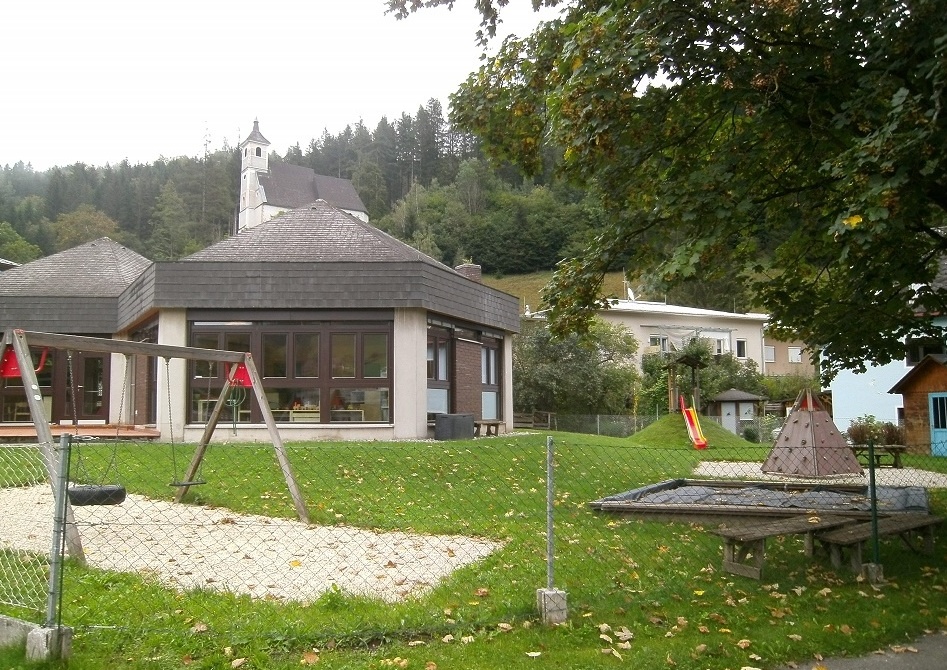   Pfarrkindergarten St. Katharein - Gartenanlage                             