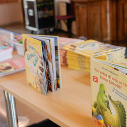 Anregungen für die Teilnehmer*innen - Bücher zu Emotionen