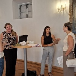 Austausch der Teilnehmer*innen und der Geschäftsstelle