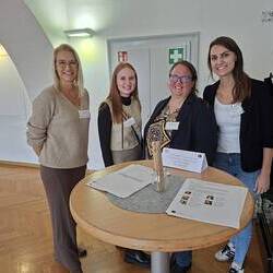 Die Regionalleitungen von links nach rechts Carina Derler, Simone Hojas, Yvonne Brade und Nicole Kornthaler