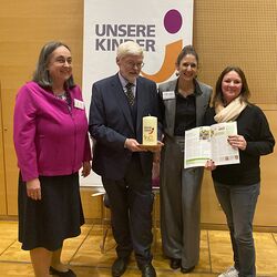 Gemeinschaftsfotos bei der Interpädagogica in Wien