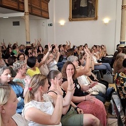 Die Teilnehmer*innen der Auftaktveranstaltung